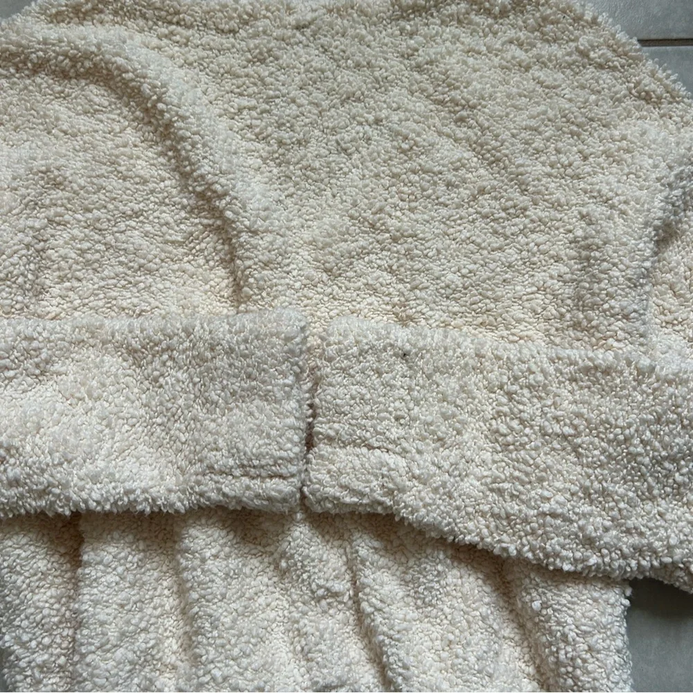 Free People Popcorn Pullover sweater in a cream color - Picture 8 of 9